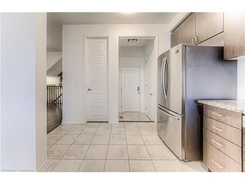 68 Ridge Road, Cambridge, ON - Indoor Photo Showing Kitchen