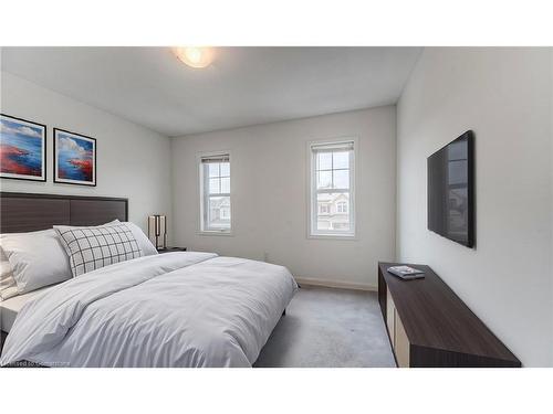 68 Ridge Road, Cambridge, ON - Indoor Photo Showing Bedroom