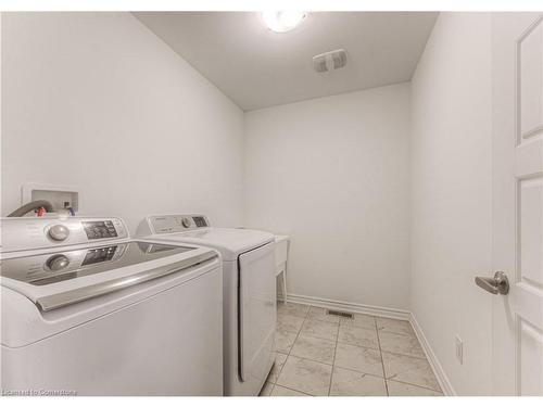 68 Ridge Road, Cambridge, ON - Indoor Photo Showing Laundry Room