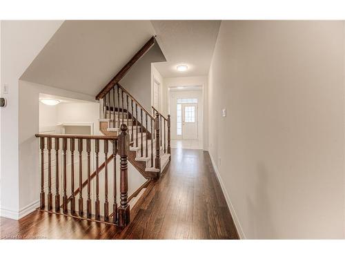 68 Ridge Road, Cambridge, ON - Indoor Photo Showing Other Room