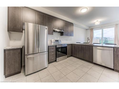 68 Ridge Road, Cambridge, ON - Indoor Photo Showing Kitchen