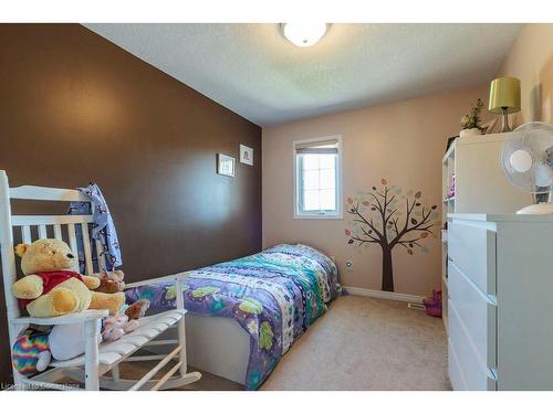 1130 Copper Leaf Crescent, Kitchener, ON - Indoor Photo Showing Bedroom