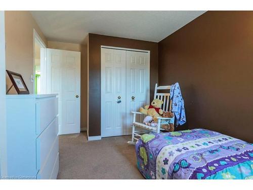 1130 Copper Leaf Crescent, Kitchener, ON - Indoor Photo Showing Bedroom