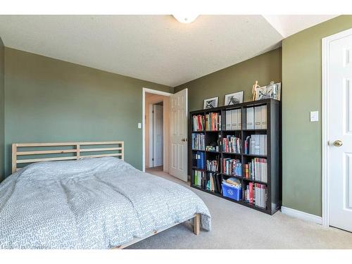 1130 Copper Leaf Crescent, Kitchener, ON - Indoor Photo Showing Bedroom