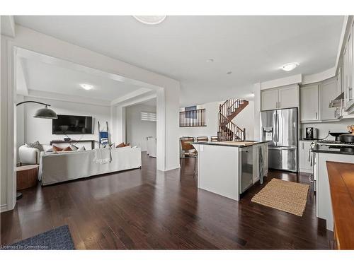 468 Equestrian Way, Cambridge, ON - Indoor Photo Showing Kitchen