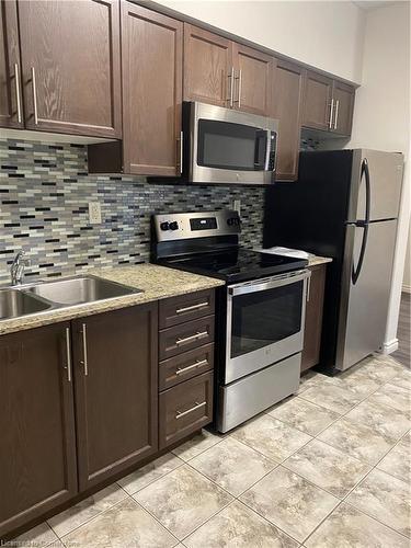 304-7 Rittenhouse Road, Kitchener, ON - Indoor Photo Showing Kitchen With Double Sink With Upgraded Kitchen