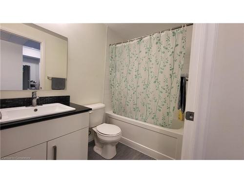 2407-108 Garment Street, Kitchener, ON - Indoor Photo Showing Bathroom