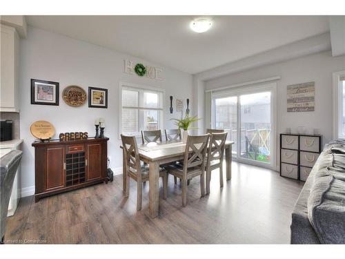 23 Pondcliffe Drive, Kitchener, ON - Indoor Photo Showing Dining Room