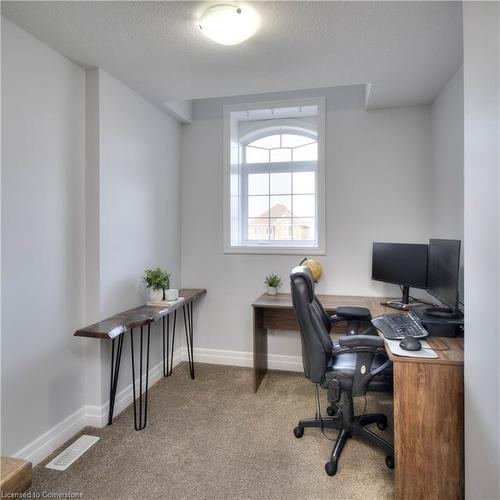 23 Pondcliffe Drive, Kitchener, ON - Indoor Photo Showing Office