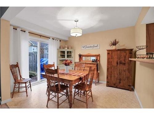 14-30 Bryan Court, Kitchener, ON - Indoor Photo Showing Dining Room