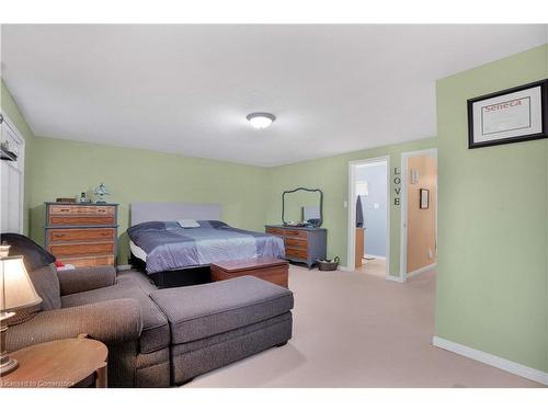 14-30 Bryan Court, Kitchener, ON - Indoor Photo Showing Bedroom