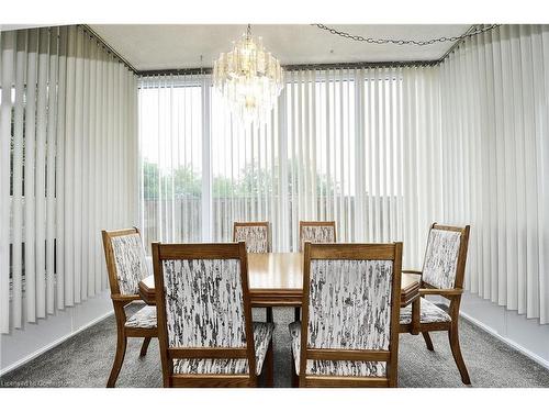 102-237 King Street W, Cambridge, ON - Indoor Photo Showing Dining Room