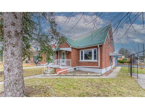 34 Dietz Avenue S, Waterloo, ON - Outdoor