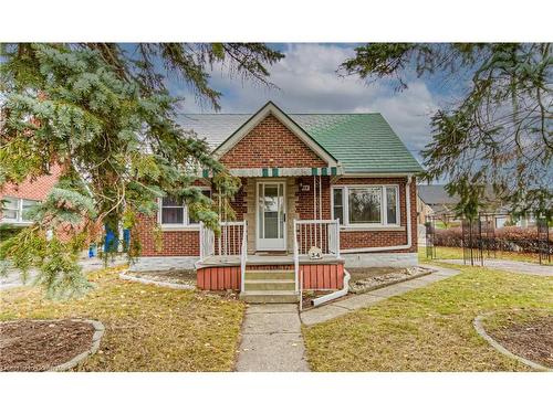 34 Dietz Avenue S, Waterloo, ON - Outdoor