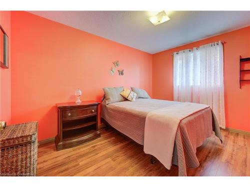 178 Melissa Crescent, Mount Forest, ON - Indoor Photo Showing Bedroom