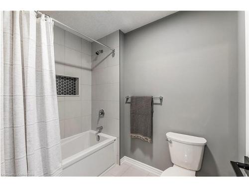 119 Langridge Way, Cambridge, ON - Indoor Photo Showing Bathroom