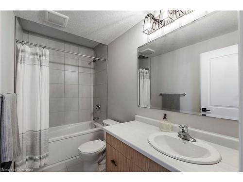 119 Langridge Way, Cambridge, ON - Indoor Photo Showing Bathroom