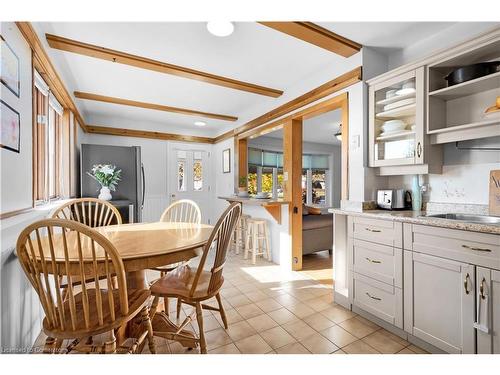 260 Tweedsmuir Avenue, London, ON - Indoor Photo Showing Dining Room