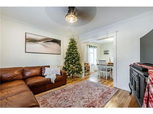 319 Douro Street, Stratford, ON - Indoor Photo Showing Living Room