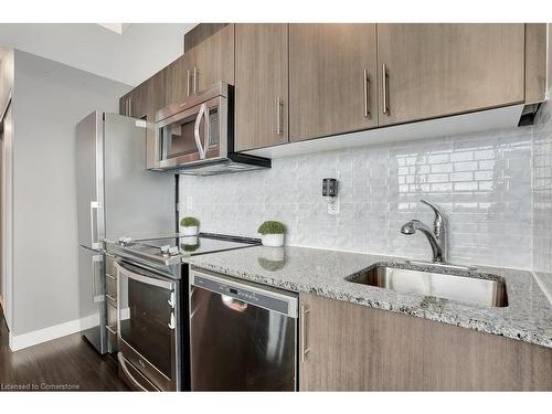 803-150 Water Street N, Cambridge, ON - Indoor Photo Showing Kitchen With Upgraded Kitchen