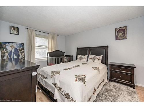 30-11 Grand River Boulevard, Kitchener, ON - Indoor Photo Showing Bedroom