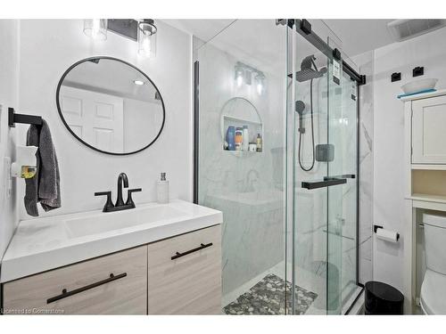 103 Norwich Road, Breslau, ON - Indoor Photo Showing Bathroom