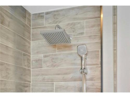 120 Wheatland Drive, Cambridge, ON - Indoor Photo Showing Bathroom