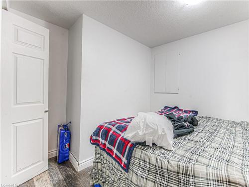 119 Walker Street, Kitchener, ON - Indoor Photo Showing Bedroom