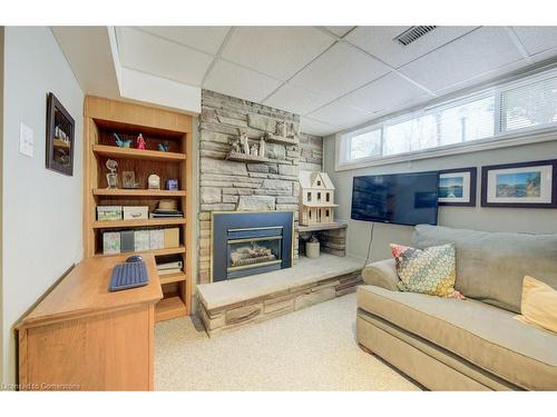 47 Renwick Avenue, Cambridge, ON - Indoor With Fireplace