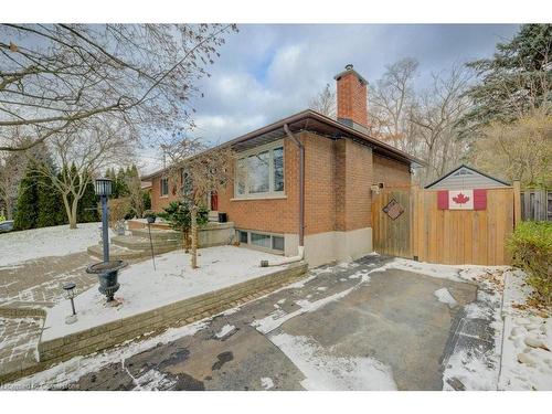 47 Renwick Avenue, Cambridge, ON - Outdoor