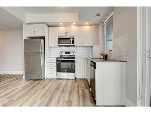 2511-108 Garment Street, Kitchener, ON - Indoor Photo Showing Kitchen