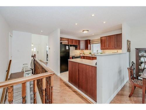 5A-350 Doon Valley Drive, Kitchener, ON - Indoor Photo Showing Kitchen