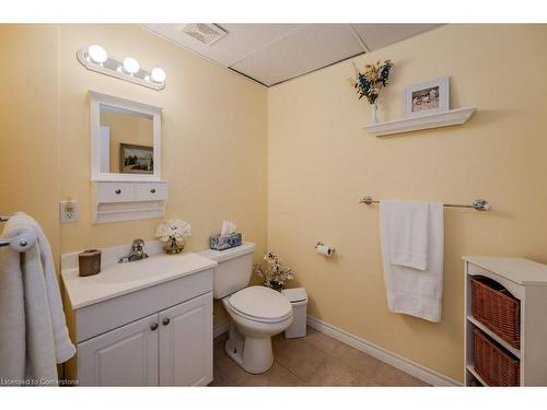 5A-350 Doon Valley Drive, Kitchener, ON - Indoor Photo Showing Bathroom