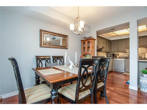 294-3267 King Street E, Kitchener, ON - Indoor Photo Showing Dining Room