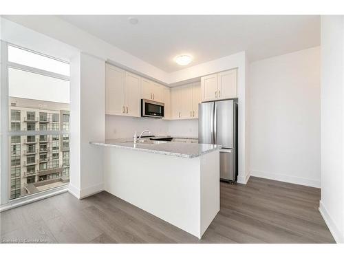 1105-460 Dundas Street E, Waterdown, ON - Indoor Photo Showing Kitchen