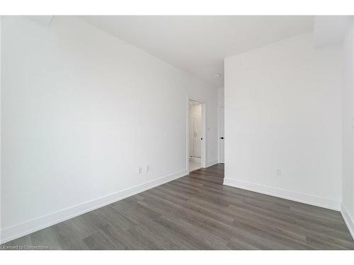 1105-460 Dundas Street E, Waterdown, ON - Indoor Photo Showing Other Room