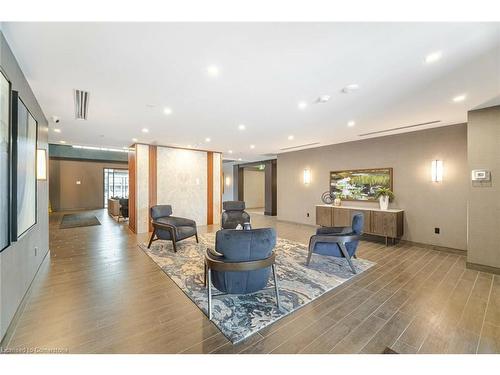 1105-460 Dundas Street E, Waterdown, ON - Indoor