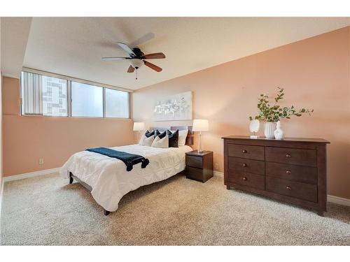 503-375 King Street N, Waterloo, ON - Indoor Photo Showing Bedroom