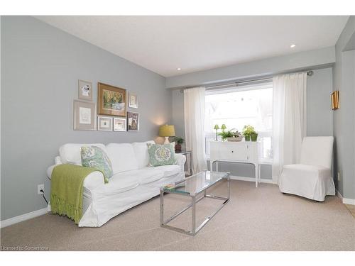 34 Swartz Street, Kitchener, ON - Indoor Photo Showing Living Room