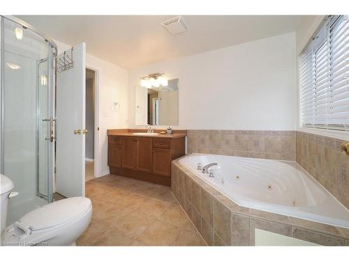 34 Swartz Street, Kitchener, ON - Indoor Photo Showing Bathroom