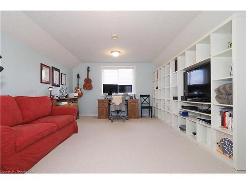 34 Swartz Street, Kitchener, ON - Indoor Photo Showing Living Room