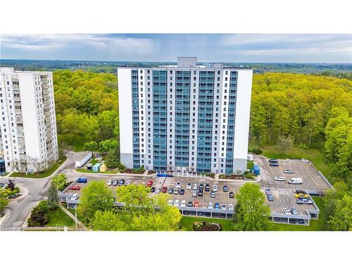 1806-55 Green Valley Drive, Kitchener, ON - Outdoor With View