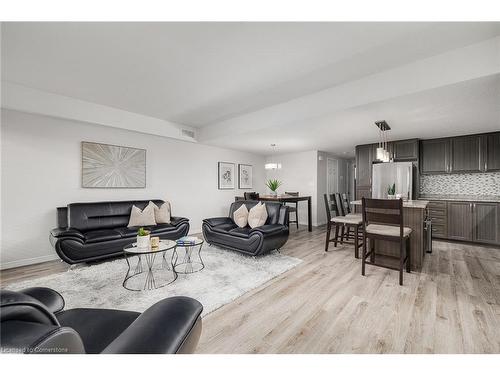 G-1674 Fischer Hallman Road, Kitchener, ON - Indoor Photo Showing Living Room