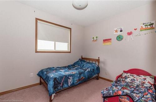 B-635 Pinerow Crescent, Waterloo, ON - Indoor Photo Showing Bedroom