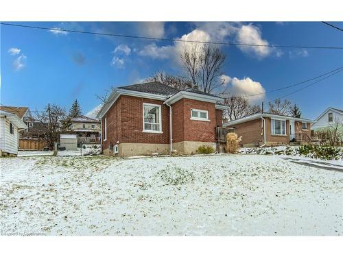 19 Paisley Heights, Cambridge, ON - Outdoor