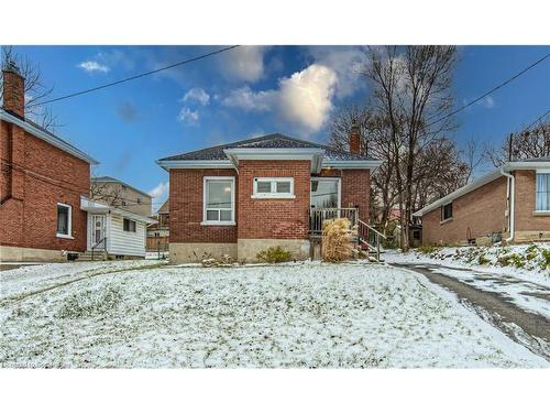 19 Paisley Heights, Cambridge, ON - Outdoor