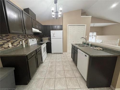 983 Lemonwood Crescent, Windsor, ON - Indoor Photo Showing Kitchen With Double Sink