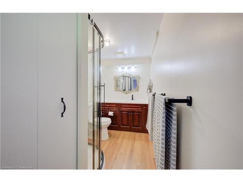 204-20 Berkley Road, Cambridge, ON - Indoor Photo Showing Bathroom