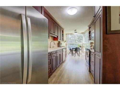 204-20 Berkley Road, Cambridge, ON - Indoor Photo Showing Kitchen