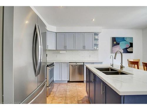 79 Glazebrook Crescent, Cambridge, ON - Indoor Photo Showing Kitchen With Double Sink With Upgraded Kitchen